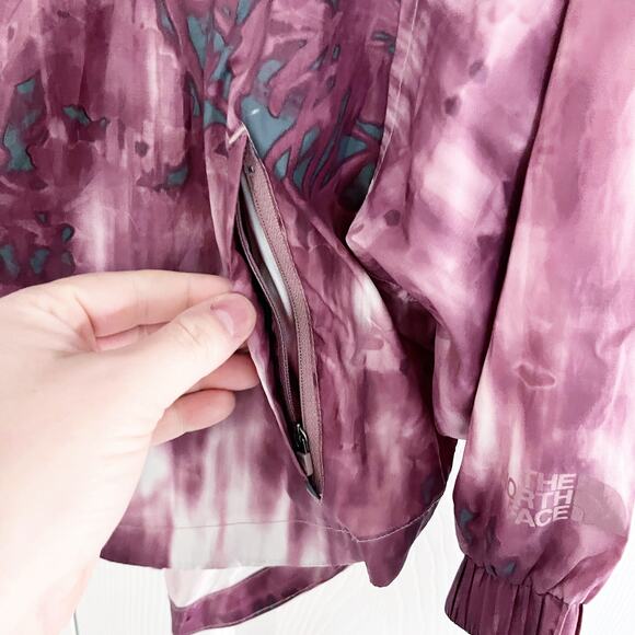 The North Face Gymset Crop Anorak Jacket - Picture 6 of 8